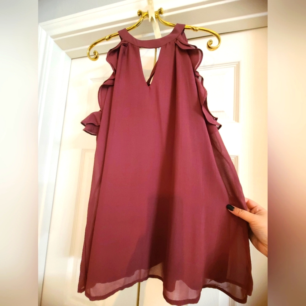 Ruffle Sleevless Top